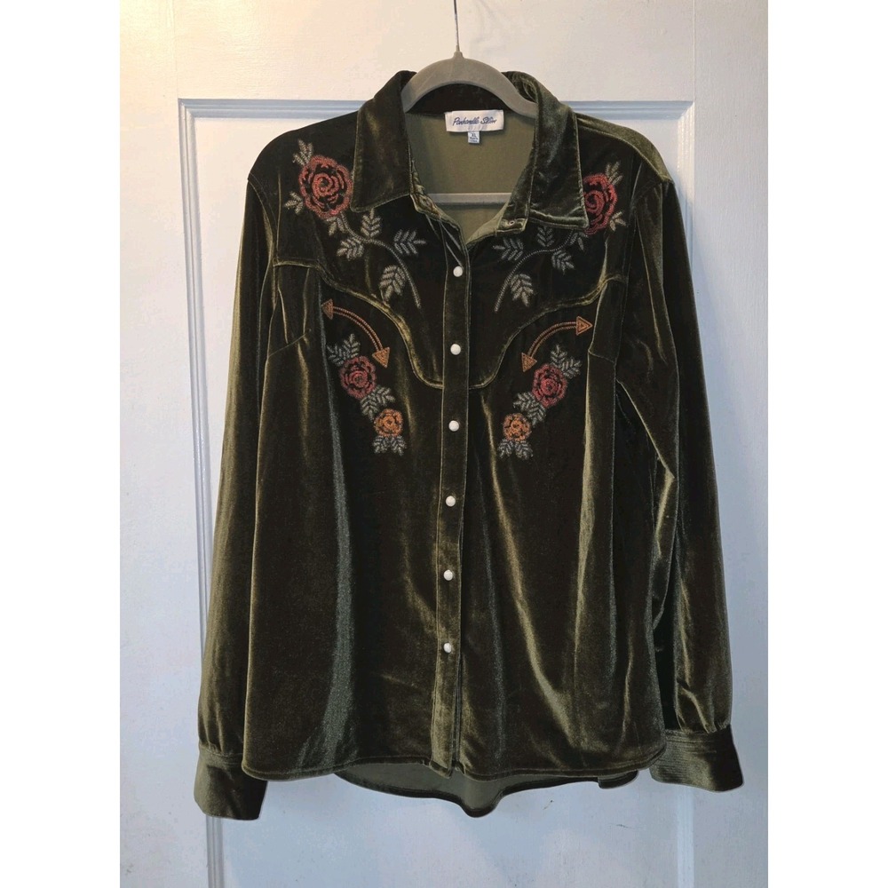 Vintage 90's Panhandle Slim  Green Velvet Floral Embroidered Snap Shirt. XL